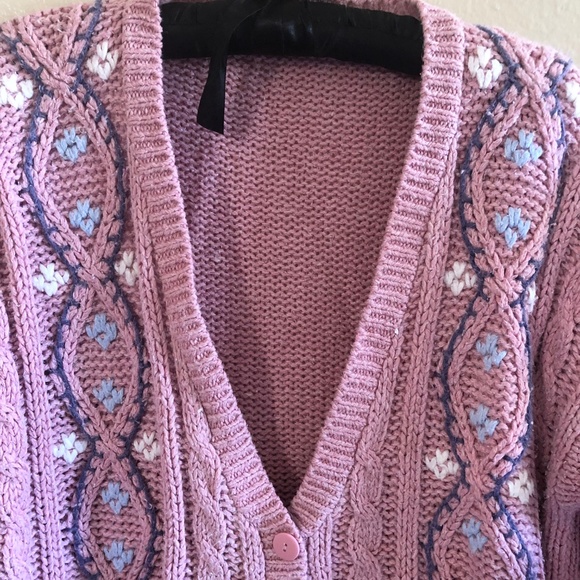 SOLD! 80s pink cottagecore cable knit cardigan - Picture 4 of 6